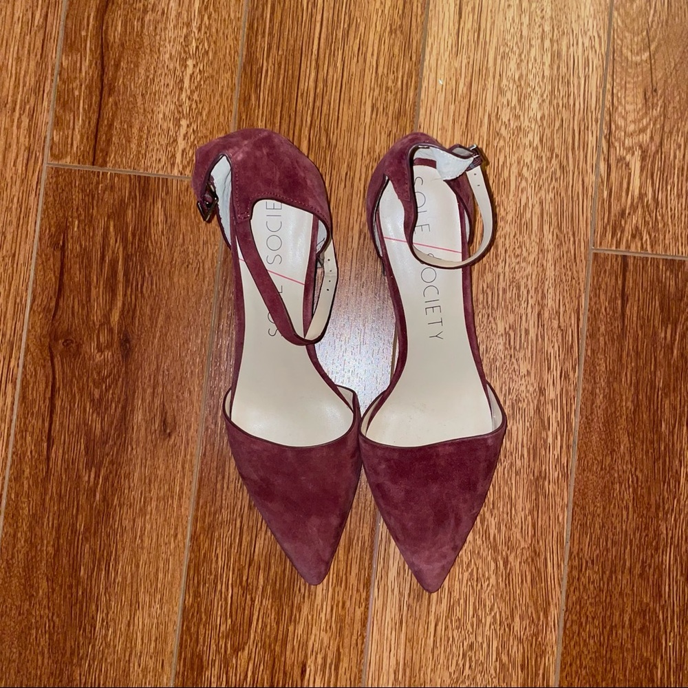 Sole Society size 9 shoes with small heel!